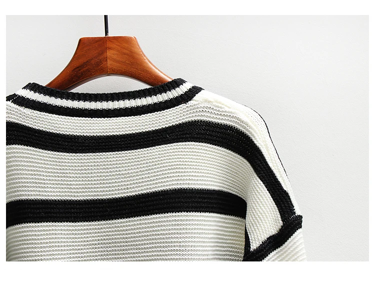 Korean Chic Striped Sweaters Women Autumn Winter White Black Hit Color Knitted Pullovers Student Harajuku Simple Short Jumper
Korean Chic Striped Sweaters Women Autumn Winter White Black Hit Color Knitted Pullovers Student Harajuku Simple Short Jumper