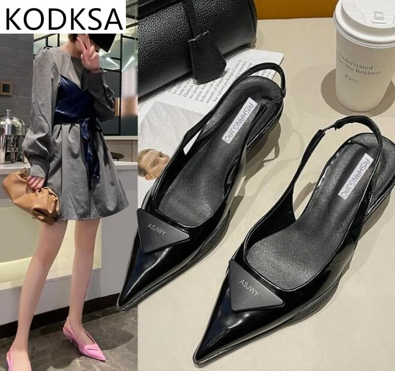 2021 Summer New Pujia Shallow Mouth Pointed Toe Triangle Mark Kitten Heel Sandals Stiletto Heels women shoes heels
2021 Summer New Pujia Shallow Mouth Pointed Toe Triangle Mark Kitten Heel Sandals Stiletto Heels women shoes heels