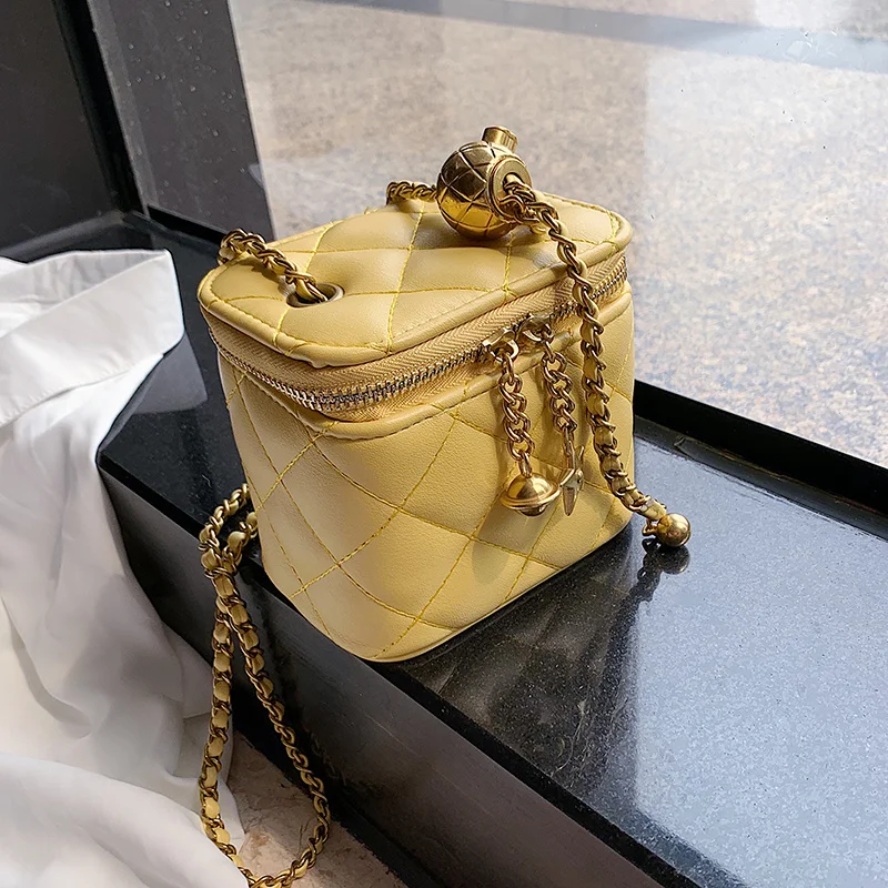 Lattice Square Box Crossbody bag 2021 Fashion New High-quality PU Leather Women's Designer Handbag Chain Shoulder Messenger Bag
Lattice Square Box Crossbody bag 2021 Fashion New High-quality PU Leather Women's Designer Handbag Chain Shoulder Messenger Bag