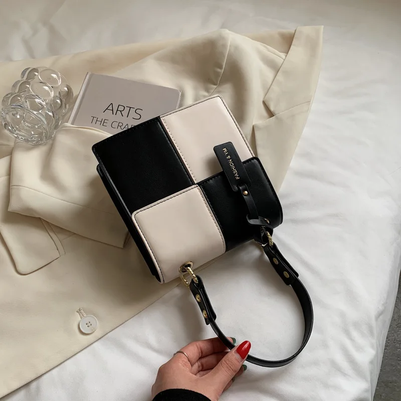 

Fashion Checkerboard Flap Women Handbags Designer Plaid Shoulder Crossbody Bags Luxury Pu Leather Black White Messenger Purses