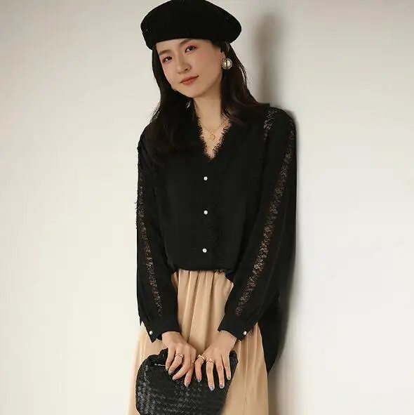 Cultiseed Women Sexy V neck Perspective Lace Shirts Blouses Tops Female New Autumn Elegant Office Work Party Shirts Long Sleeve
Cultiseed Women Sexy V neck Perspective Lace Shirts Blouses Tops Female New Autumn Elegant Office Work Party Shirts Long Sleeve
