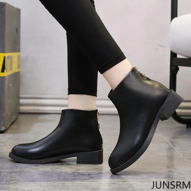 2021 New Autumn Breathable Round Head Fashion Women's Ankle Casual Boots Back Zipper Square Heel Women Motorcycle Chelsea Boots
2021 New Autumn Breathable Round Head Fashion Women's Ankle Casual Boots Back Zipper Square Heel Women Motorcycle Chelsea Boots