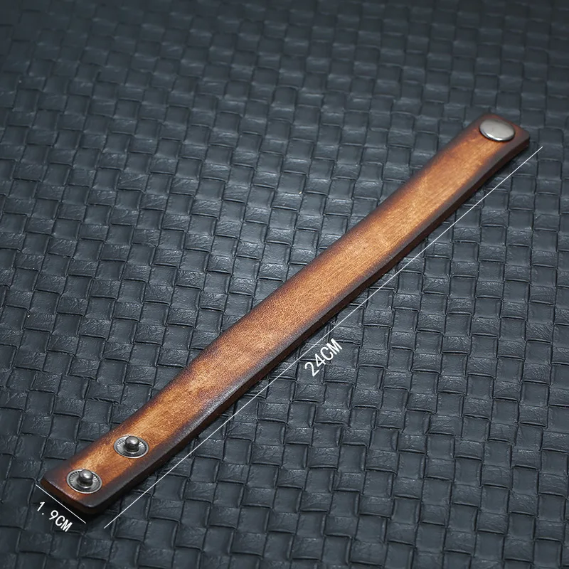 Retro Wide Leather Bracelet Simple All-Match Punk Cool Genuine Leather Wide Bracelet for Women 2019 New Hand Jewelry 
Retro Wide Leather Bracelet Simple All-Match Punk Cool Genuine Leather Wide Bracelet for Women 2019 New Hand Jewelry