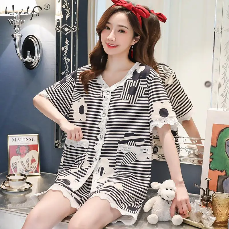 Korean Pajama Mujer Stripe Print Lace Sleepwear Set Short Sleeve Shirt+Shorts Pajamas Set Homewear Skin-Friendly Breathable
Korean Pajama Mujer Stripe Print Lace Sleepwear Set Short Sleeve Shirt+Shorts Pajamas Set Homewear Skin-Friendly Breathable