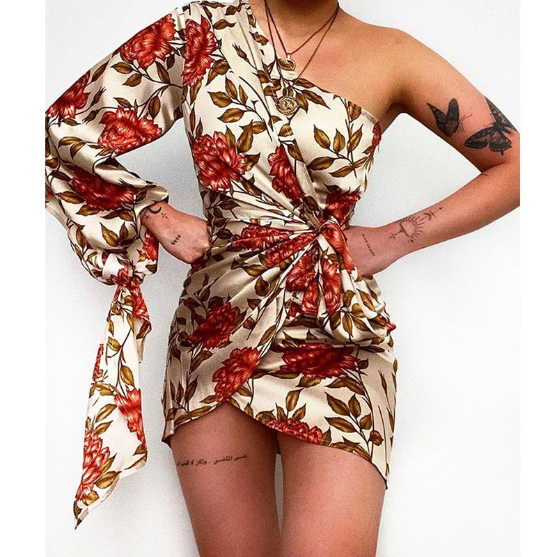 Donsignet Women Dress 2021 New Summer Beige Floral Print One-shoulder Dress Women Fashion Mini Bodycon Dress Vestido Feminino
Donsignet Women Dress 2021 New Summer Beige Floral Print One-shoulder Dress Women Fashion Mini Bodycon Dress Vestido Feminino