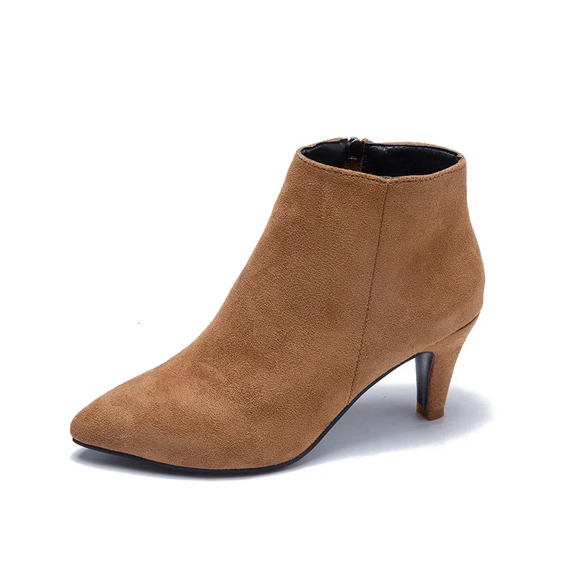 Sexy Classic Women Black Warm women's boots Vintage Block Heel Ankle Boots Side Zipper High Heels Women Shoes Big Sizes
Sexy Classic Women Black Warm women's boots Vintage Block Heel Ankle Boots Side Zipper High Heels Women Shoes Big Sizes