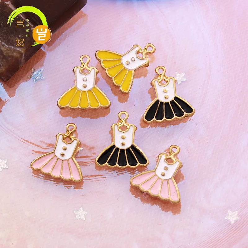 10 шт./лот маленькое балетное платье из сплава подвеска с масляной подвеской эмаль браслет Подвески DIY ремесло ювелирные изделия аксессуары ручной работы
10 шт./лот маленькое балетное платье из сплава подвеска с масляной подвеской эмаль браслет Подвески DIY ремесло ювелирные изделия аксессуары ручной работы
