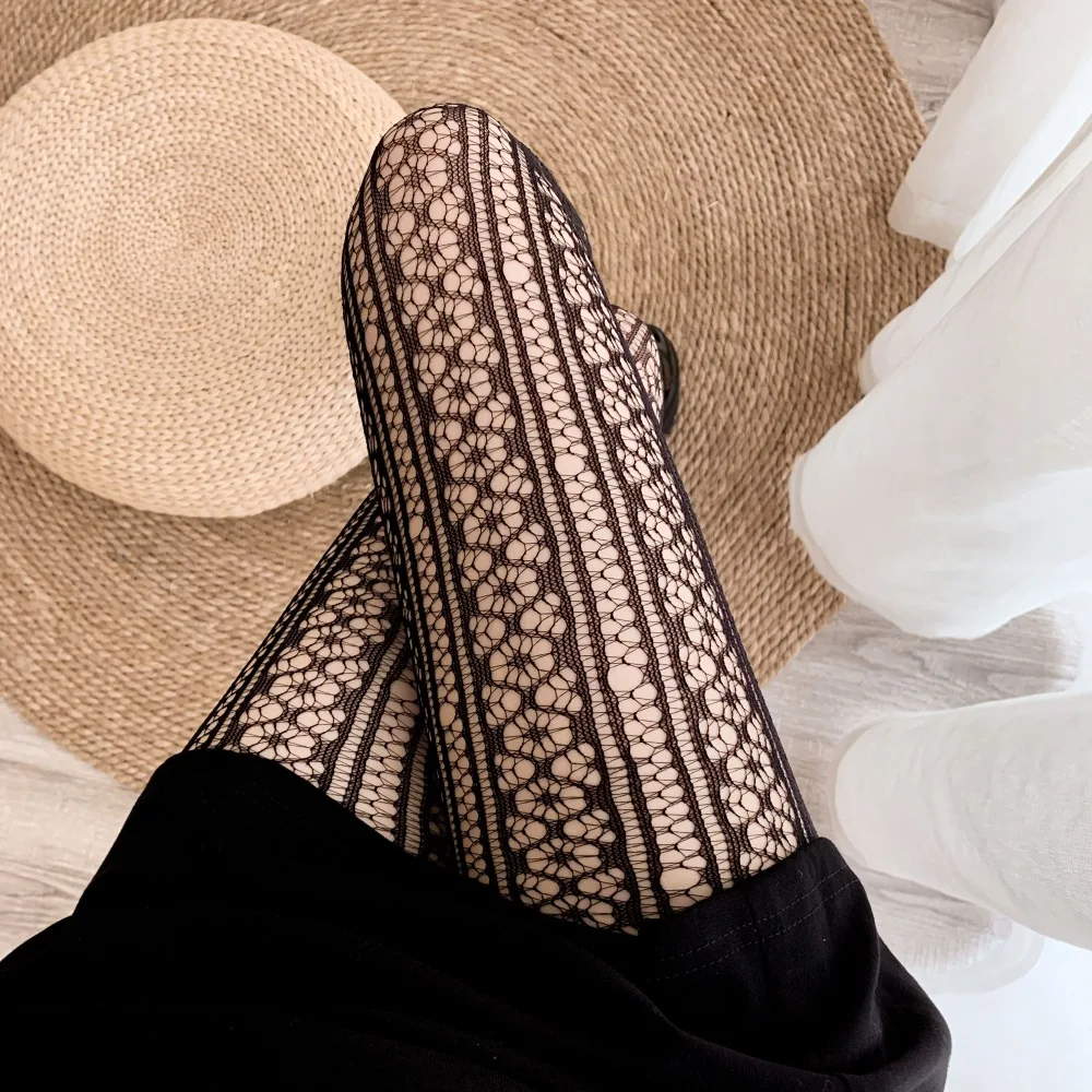 Sexy Mesh BlackTights Women Transparent Thin Fishnet Stockings Girls Summer Hot Pantyhose Femme Thin Collant Stocking Dress
Sexy Mesh BlackTights Women Transparent Thin Fishnet Stockings Girls Summer Hot Pantyhose Femme Thin Collant Stocking Dress