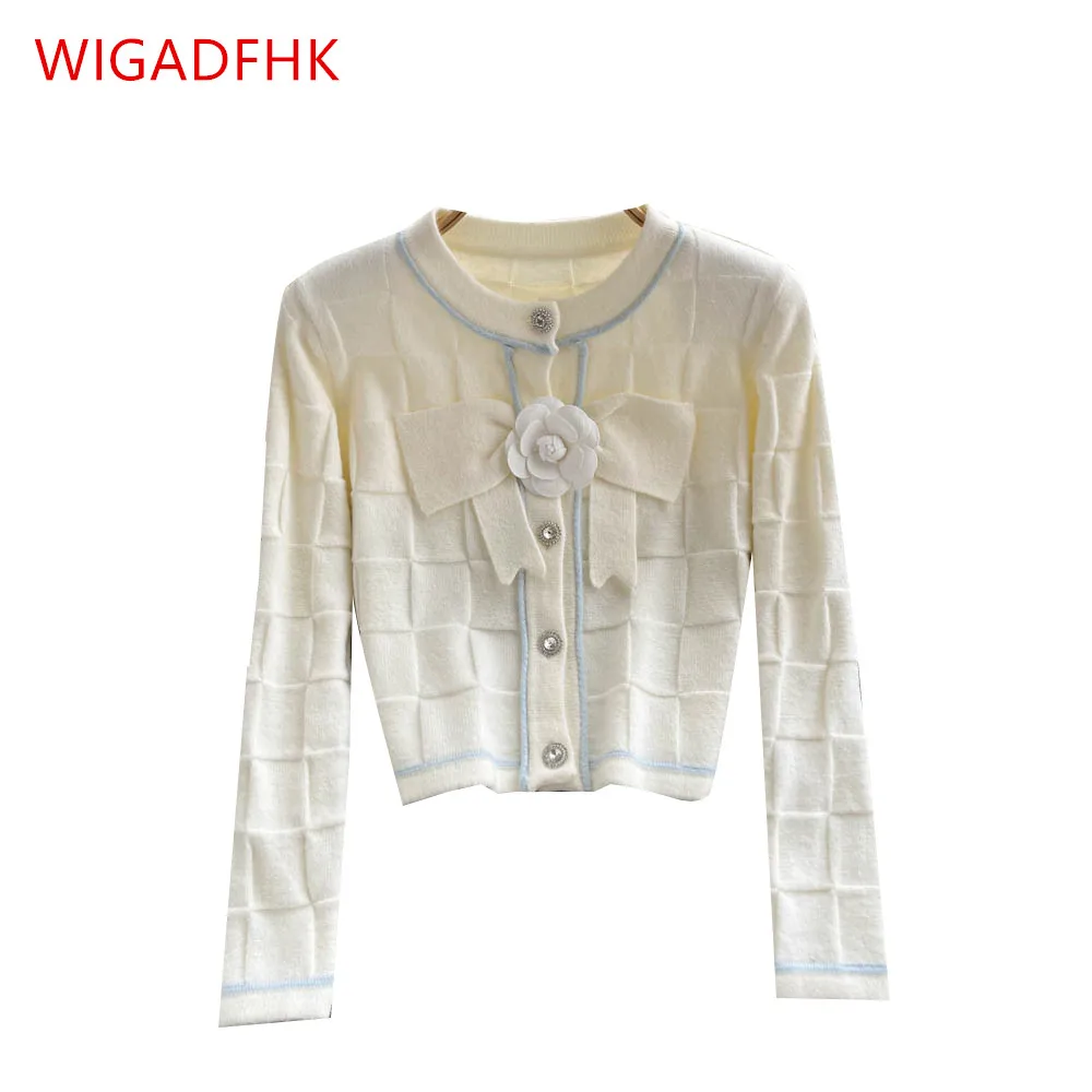 Sweet Diamond Button Bow Long-sleeved Knitted Cardigan Coat Women's 2022 Spring New Short Sweater Coat Western Chic Top
Sweet Diamond Button Bow Long-sleeved Knitted Cardigan Coat Women's 2022 Spring New Short Sweater Coat Western Chic Top
