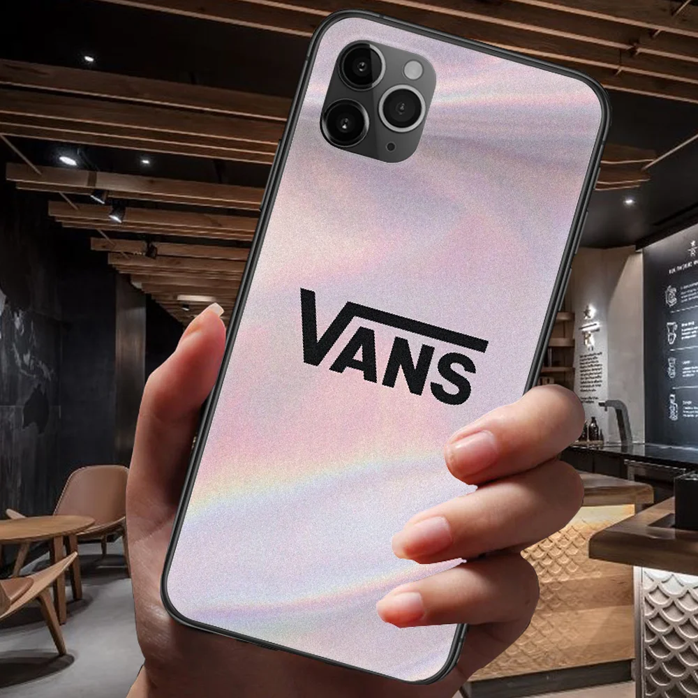 American Fashion Brand Phone Case For Iphone 4 4s 5 5S SE 5C 6 6S 7 8 Plus X XS XR 11 12 Mini Pro Max 2020 black Cell Soft
American Fashion Brand Phone Case For Iphone 4 4s 5 5S SE 5C 6 6S 7 8 Plus X XS XR 11 12 Mini Pro Max 2020 black Cell Soft