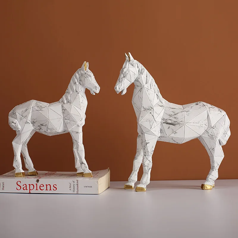 Horse Statue Animal Figurine Abstract Geometric Style Resin Horse Sculpture Home Office Desktop Decoration Craft
Horse Statue Animal Figurine Abstract Geometric Style Resin Horse Sculpture Home Office Desktop Decoration Craft