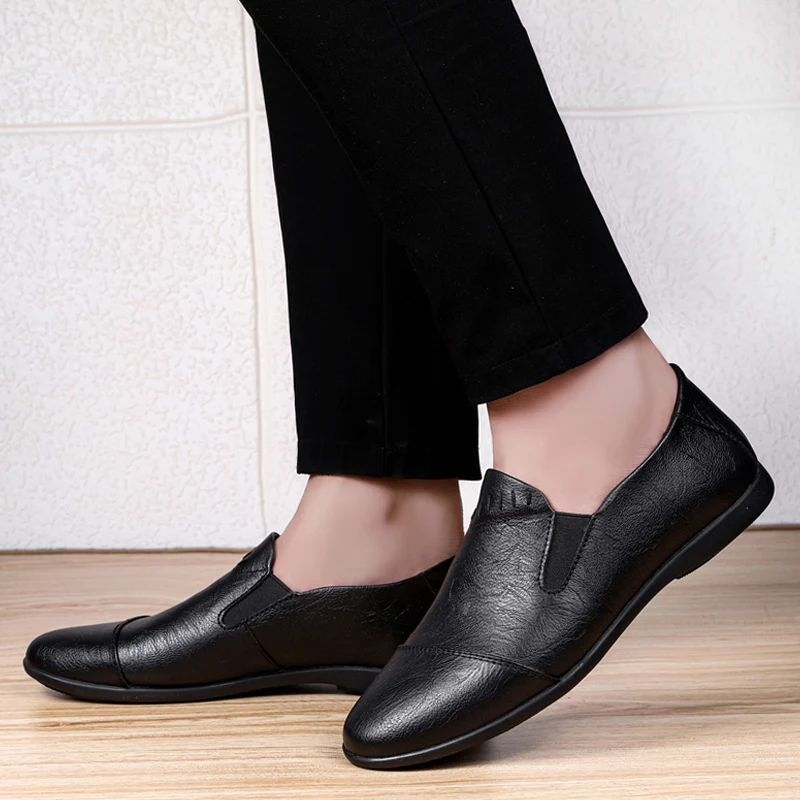 Men Loafers Shoes Genuine Leather Casual Classics Brown Black Slip On Shoe Man Big Size 37-46 Comfortable Driving Shoes For Male
Men Loafers Shoes Genuine Leather Casual Classics Brown Black Slip On Shoe Man Big Size 37-46 Comfortable Driving Shoes For Male