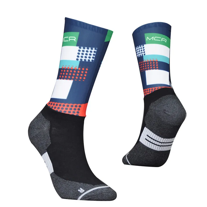 Anti Slip Professional Bike Socks Bicycle Compression Sport Sock Men And Women Street Sports Socks Racing Cycling Socks 03
Anti Slip Professional Bike Socks Bicycle Compression Sport Sock Men And Women Street Sports Socks Racing Cycling Socks 03