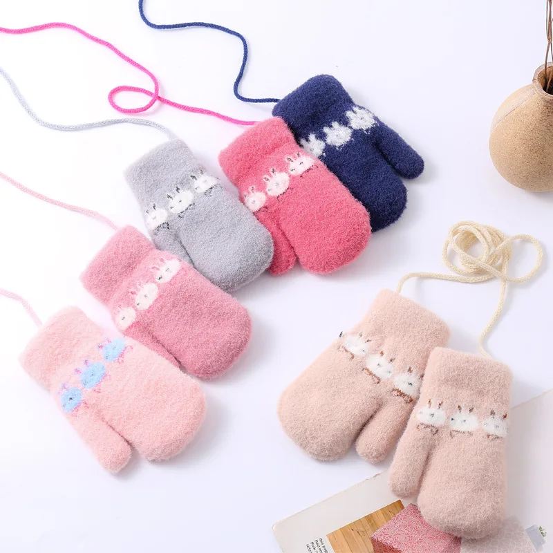 

От 0 до 3 лет детские варежки для девочки новорожденных Зимние перчатки милый в форме сердца для детей из Полар-флиса теплая одежда для улицы