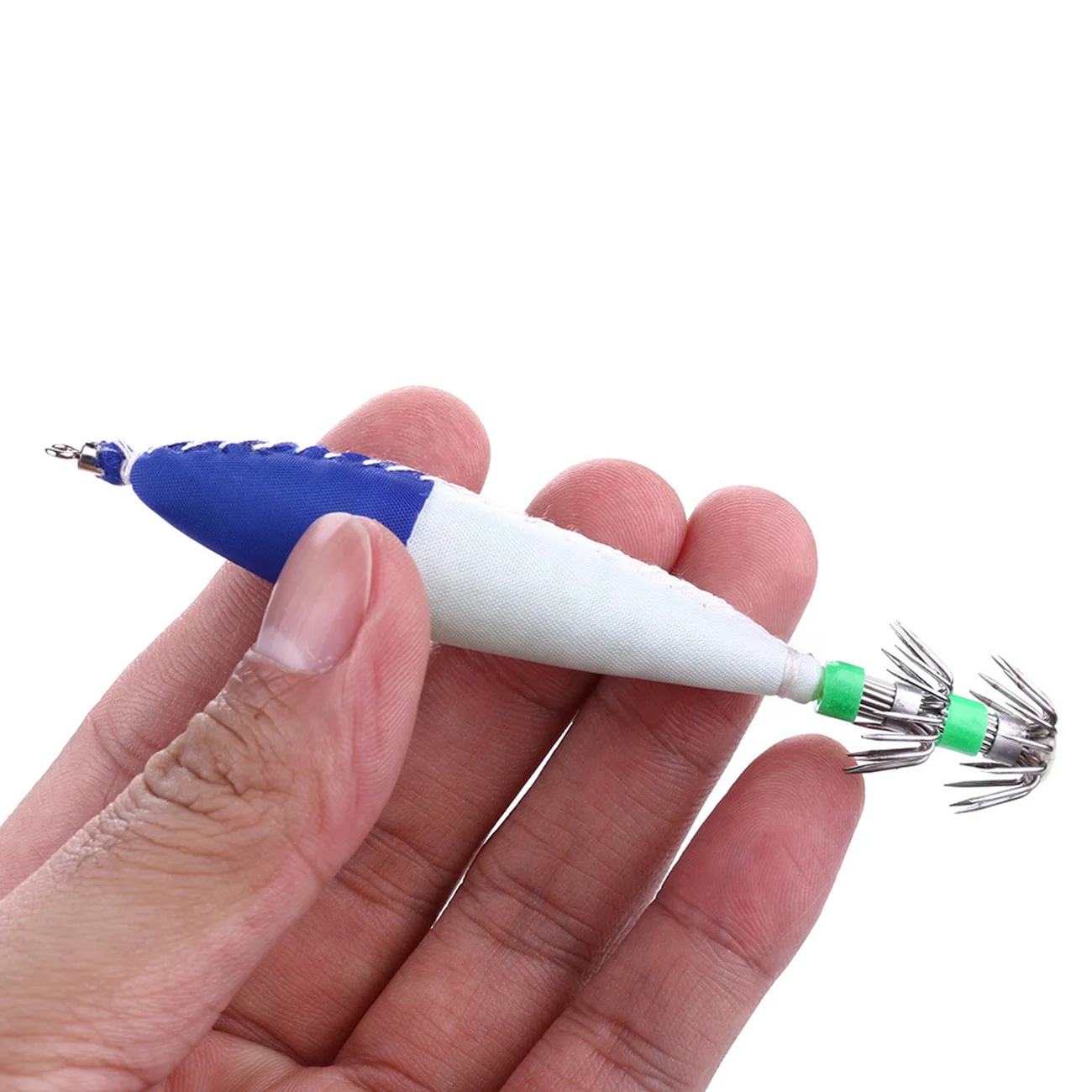 Luminous Fishing Spinner Spoon Lure Hard Bait with Feather For Bass Sea Lures Wobbles Noctilucent Bait Fishing Accessories 
Luminous Fishing Spinner Spoon Lure Hard Bait with Feather For Bass Sea Lures Wobbles Noctilucent Bait Fishing Accessories