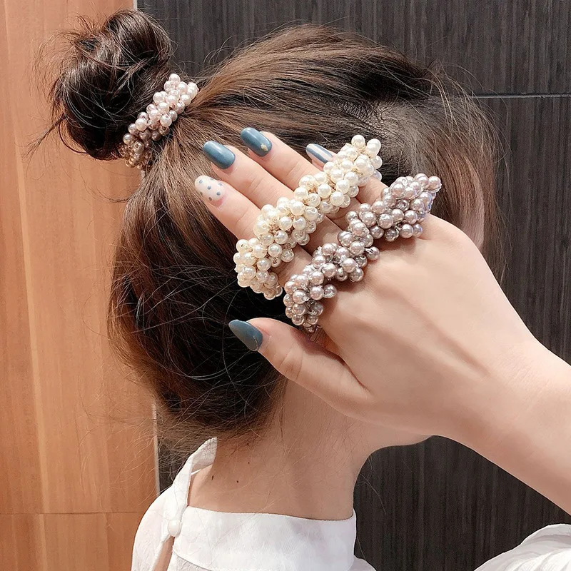 1PCs High Quality Women Pearl Scrunchie Hair Ties Elastic Hair Bands Hair Ropes for Women Hair Accessories Ponytail Holders 2020 
1PCs High Quality Women Pearl Scrunchie Hair Ties Elastic Hair Bands Hair Ropes for Women Hair Accessories Ponytail Holders 2020