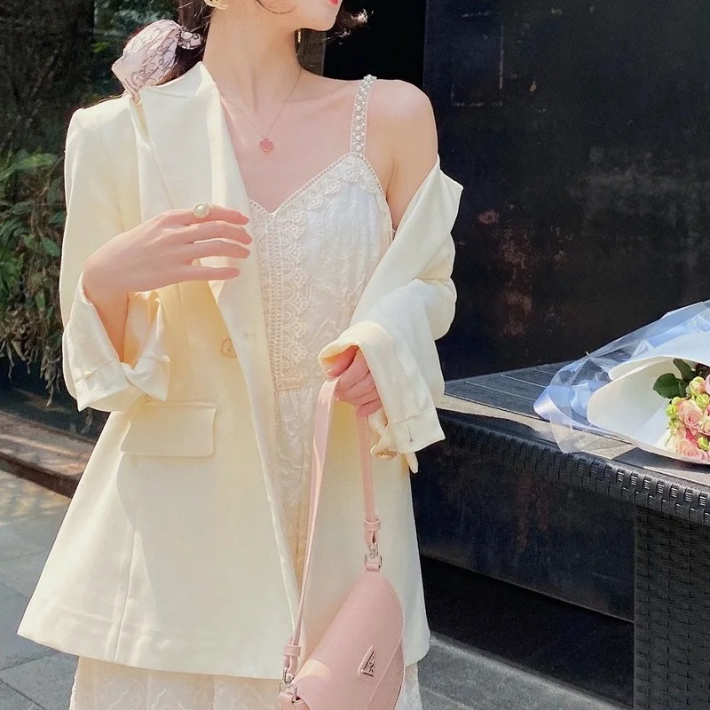 Elegant Midi Strap Dress Korean 2021 Summer Women Casual Lace Beach Solid Dress Female Evening Party Design One Piece Dresses
Elegant Midi Strap Dress Korean 2021 Summer Women Casual Lace Beach Solid Dress Female Evening Party Design One Piece Dresses