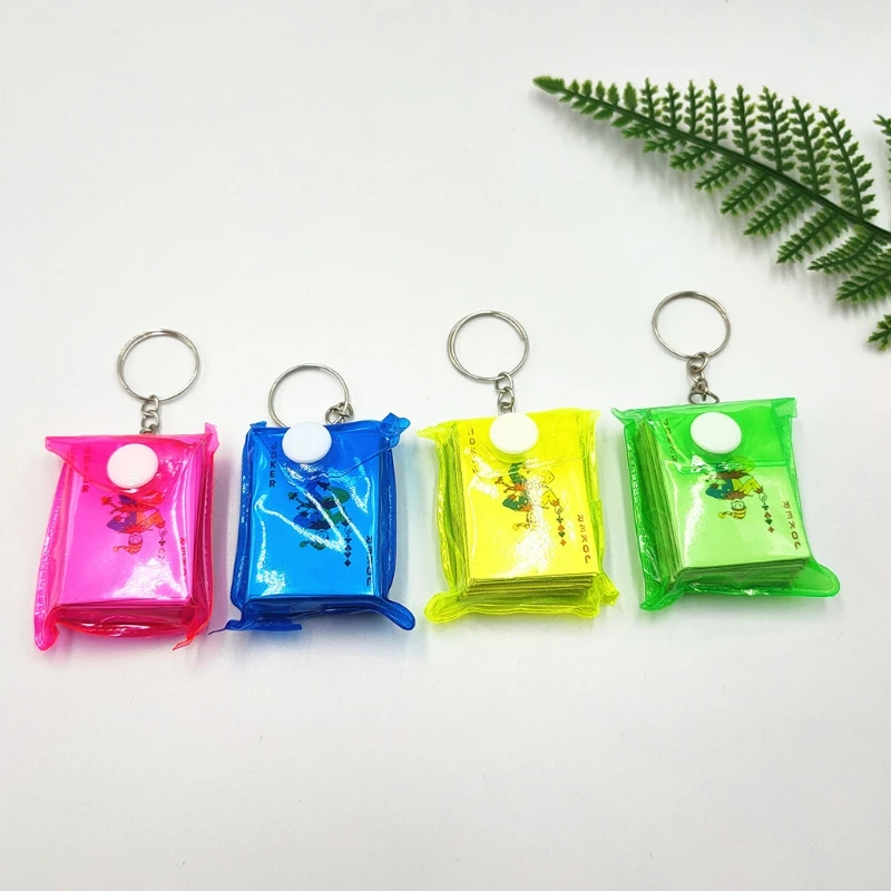 1pc Portable Mini Playing Cards Poker Keychain Small Board Game Key Chain 4×3cm 03KA
1pc Portable Mini Playing Cards Poker Keychain Small Board Game Key Chain 4×3cm 03KA