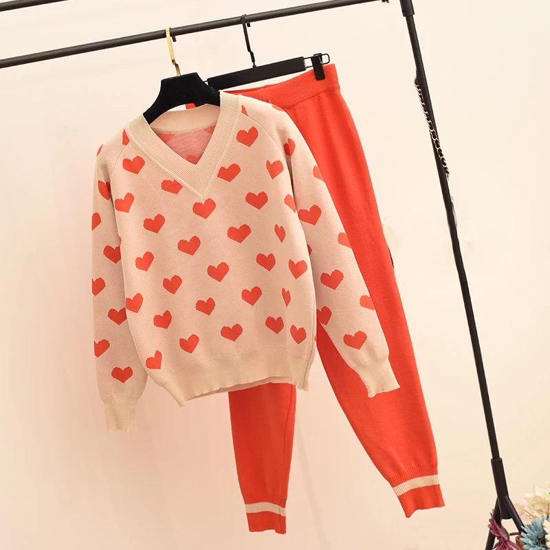 Korean Winter Love printed knitted 2 Peice Set Women Long sleeve Sweater Female tops+pants Suit pink casual Tracksuit
Korean Winter Love printed knitted 2 Peice Set Women Long sleeve Sweater Female tops+pants Suit pink casual Tracksuit