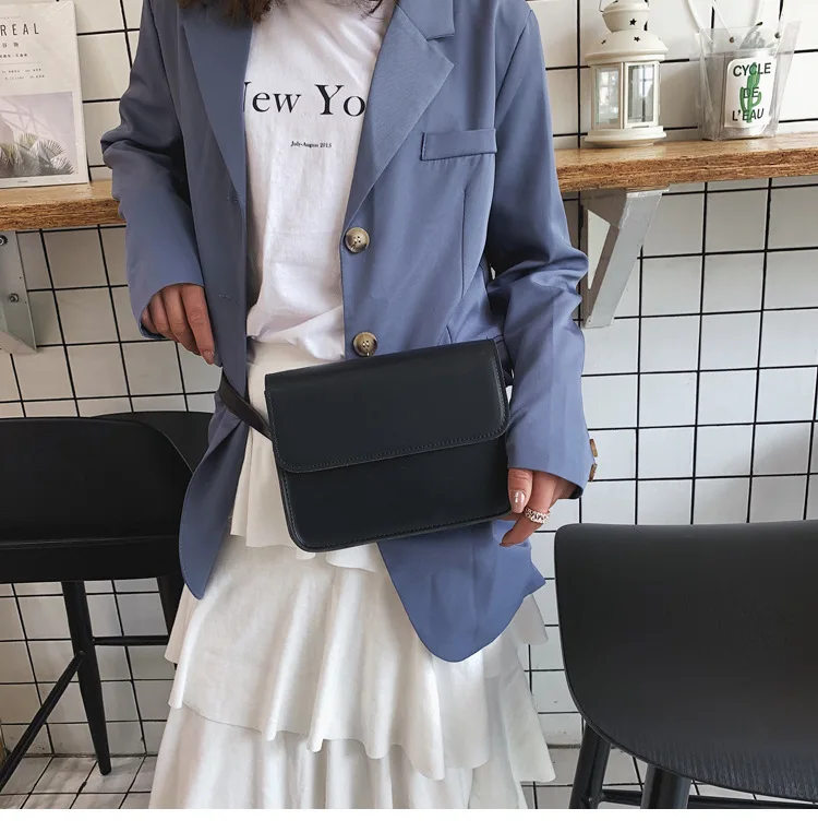 On the new small bag women new tide Korean version of Joker shoulder Messenger bag fashion foreign style simple small square bag
On the new small bag women new tide Korean version of Joker shoulder Messenger bag fashion foreign style simple small square bag