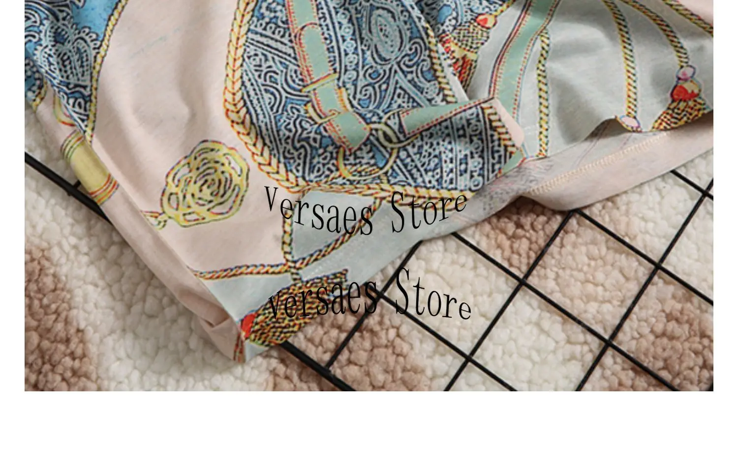 2021 luxury brand retro printing fashion women's half sleeve top temperament round neck multi-function casual pattern T-shirt
2021 luxury brand retro printing fashion women's half sleeve top temperament round neck multi-function casual pattern T-shirt