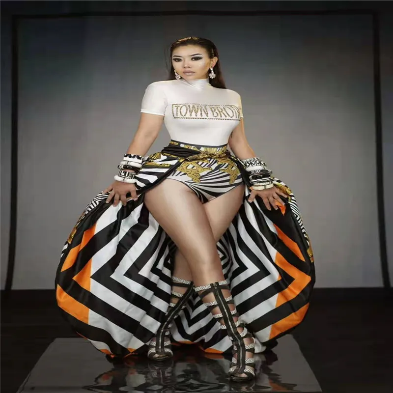 Сценические танцевальные костюмы T20 Singer, сексуальное боди, эластичное женское платье, вечерняя вечерние, наряд со стразами, одежда для празднования дня рождения
Сценические танцевальные костюмы T20 Singer, сексуальное боди, эластичное женское платье, вечерняя вечерние, наряд со стразами, одежда для празднования дня рождения