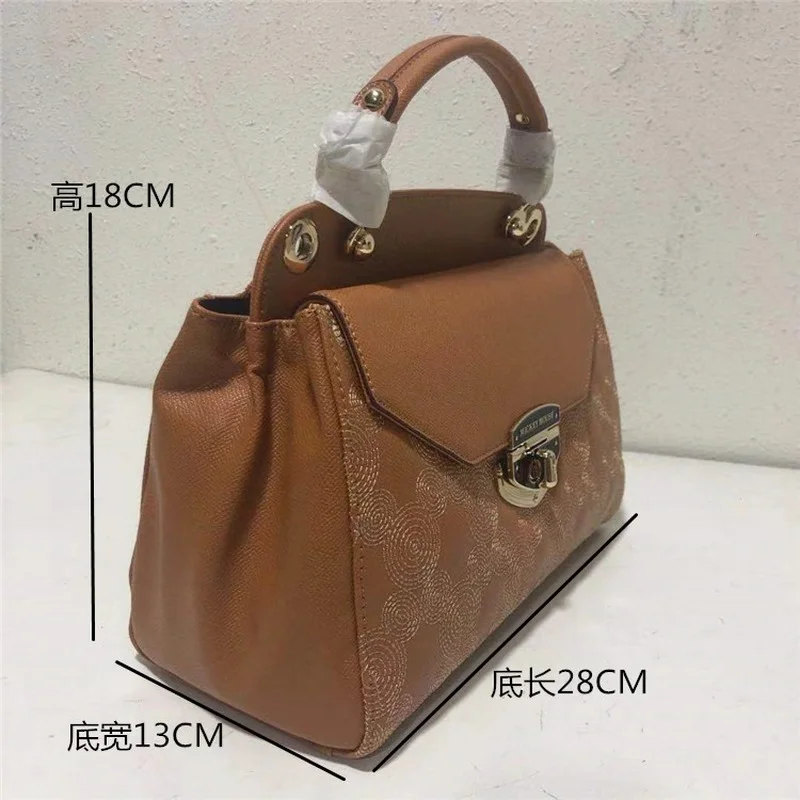 Embroidery Crossbody Bags for Women 2021 Vintage High Quality PU Leather Shoulder Bag Luxury Designer Ladies Fashion Handbags
Embroidery Crossbody Bags for Women 2021 Vintage High Quality PU Leather Shoulder Bag Luxury Designer Ladies Fashion Handbags