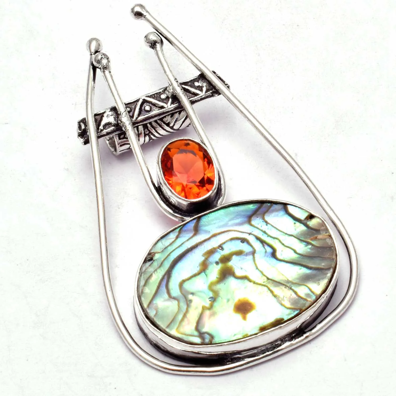 Подлинный Абалон оболочка + Гранат подвеска Серебряный Верхний слой меди, 55 мм, P12732
Подлинный Абалон оболочка + Гранат подвеска Серебряный Верхний слой меди, 55 мм, P12732