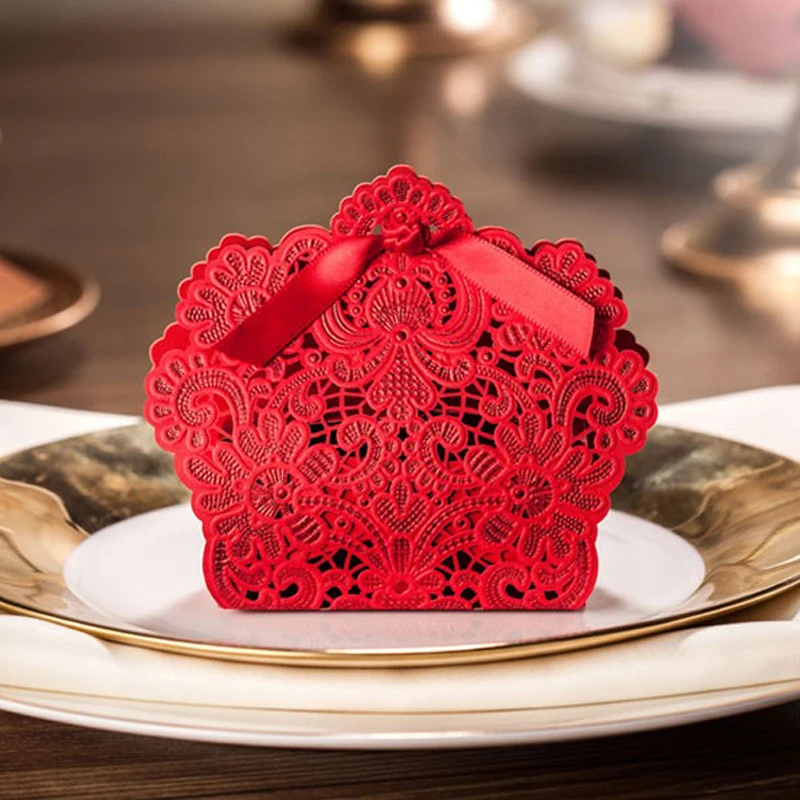 (100pieces/lot) Wedding Decoration Chocolate Box Red White Gold Color Candy Box Laser Cutting Gift Box For Wedding Favors
(100pieces/lot) Wedding Decoration Chocolate Box Red White Gold Color Candy Box Laser Cutting Gift Box For Wedding Favors