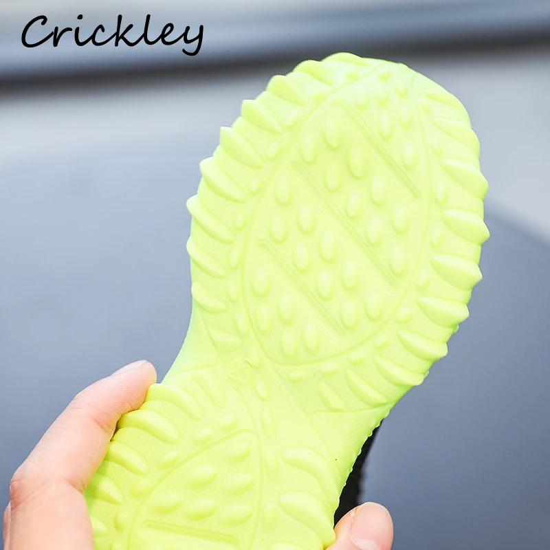 LED Mesh Children Sneakers Luminous Knitting Girls Running Shoes For Boy Sports Shoes Breathable Anti Slip Kids Casual Shoes
LED Mesh Children Sneakers Luminous Knitting Girls Running Shoes For Boy Sports Shoes Breathable Anti Slip Kids Casual Shoes