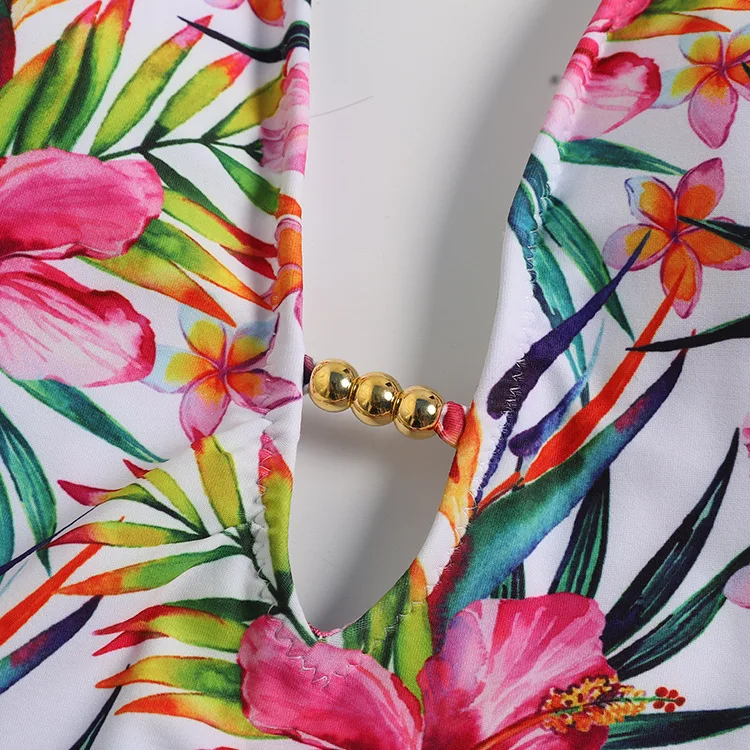 2020 New Style Europe America Bandage Cloth Summer Holiday New Style V-neck Contrast Color Printed Bikini One-piece Swimming /30
2020 New Style Europe America Bandage Cloth Summer Holiday New Style V-neck Contrast Color Printed Bikini One-piece Swimming /30