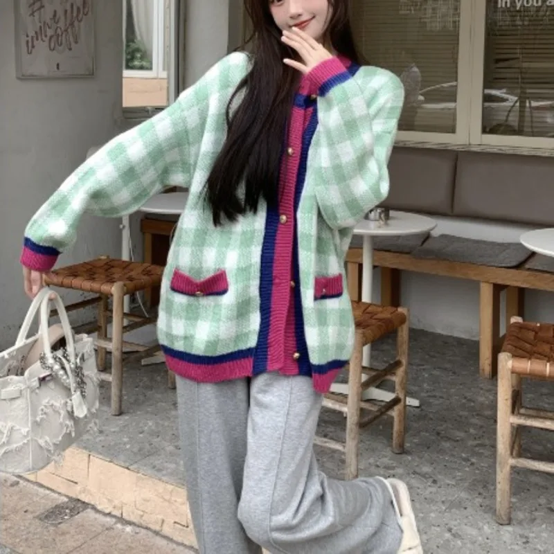Contrast Check Loose Sweater Cardigan Coat Autumn Winter Salt Wear with Long Sleeve Sweater Women
Contrast Check Loose Sweater Cardigan Coat Autumn Winter Salt Wear with Long Sleeve Sweater Women