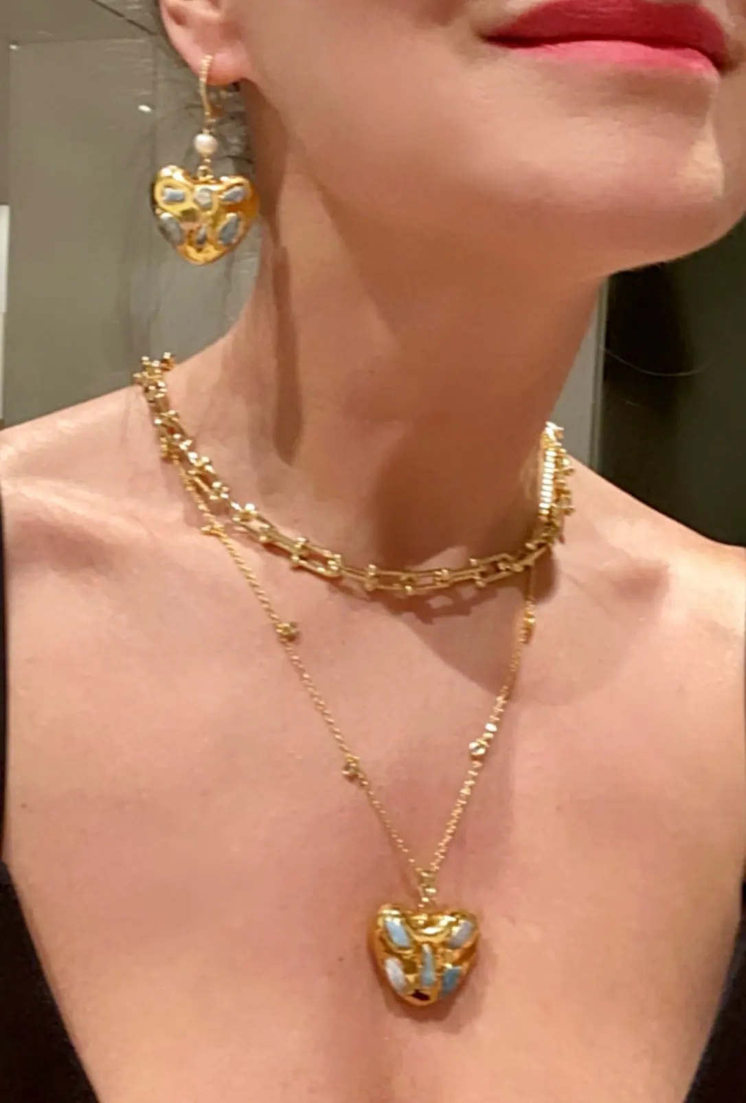 Natural Heart Shaped Blue Larimar Pendant necklace And Earring Set Gold color Plated Chain
Natural Heart Shaped Blue Larimar Pendant necklace And Earring Set Gold color Plated Chain
