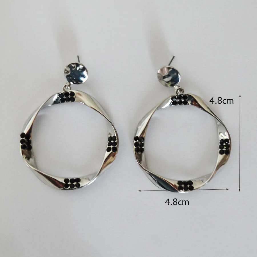 New Hoop Round Earrings Plating Gold Color Stuid Drop Earrings Jewelry Boho Femme Gifts
New Hoop Round Earrings Plating Gold Color Stuid Drop Earrings Jewelry Boho Femme Gifts