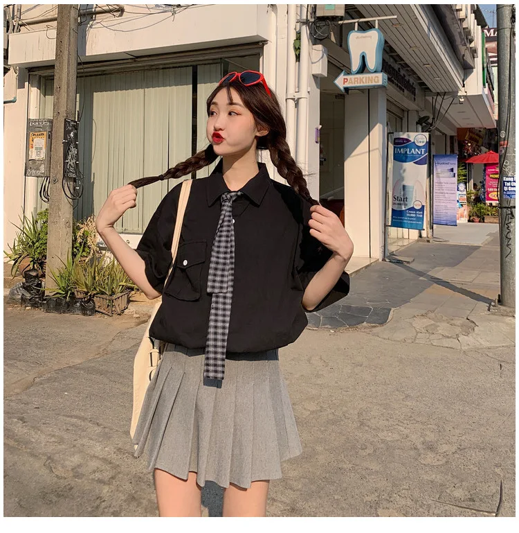 Five minute sleeve pure color fashion shirt Harajuku BF loose student matching shirt class uniform
Five minute sleeve pure color fashion shirt Harajuku BF loose student matching shirt class uniform