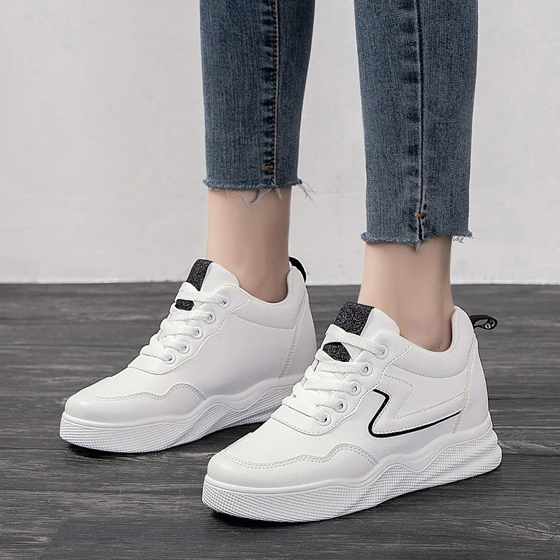 Women Casual Shoes Thick Bottom Women's Sneakers Spring Autumn PU Leather White Flats Lace Up Running Shoe Comfortable 2021 New
Women Casual Shoes Thick Bottom Women's Sneakers Spring Autumn PU Leather White Flats Lace Up Running Shoe Comfortable 2021 New
