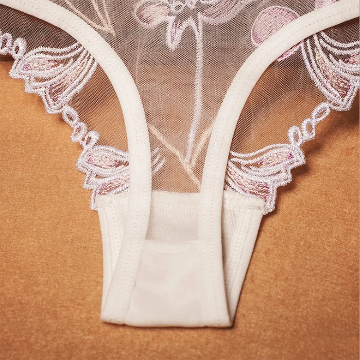 Embroidery Lace Women's Underwear Transparent Panties Ladies' Seamless Underpant Low Waist Thong Sexy Erotic Lingerie
Embroidery Lace Women's Underwear Transparent Panties Ladies' Seamless Underpant Low Waist Thong Sexy Erotic Lingerie