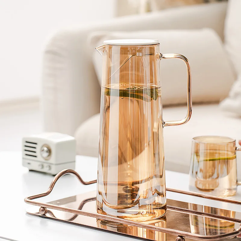 Nordic Flower Tea Juice Kettle, Thickened glass Color teapot Can be heated Household daily necessities 1350-1800ml
Nordic Flower Tea Juice Kettle, Thickened glass Color teapot Can be heated Household daily necessities 1350-1800ml