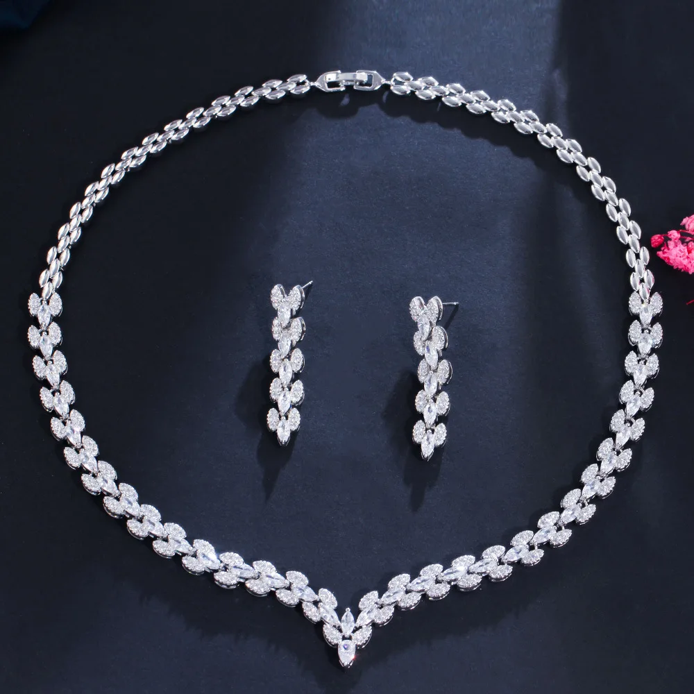 de hojas de circonia cúbica para mujer, MARQUESA, Color dorado, conjunto de joyería de colección de boda
de hojas de circonia cúbica para mujer, MARQUESA, Color dorado, conjunto de joyería de colección de boda