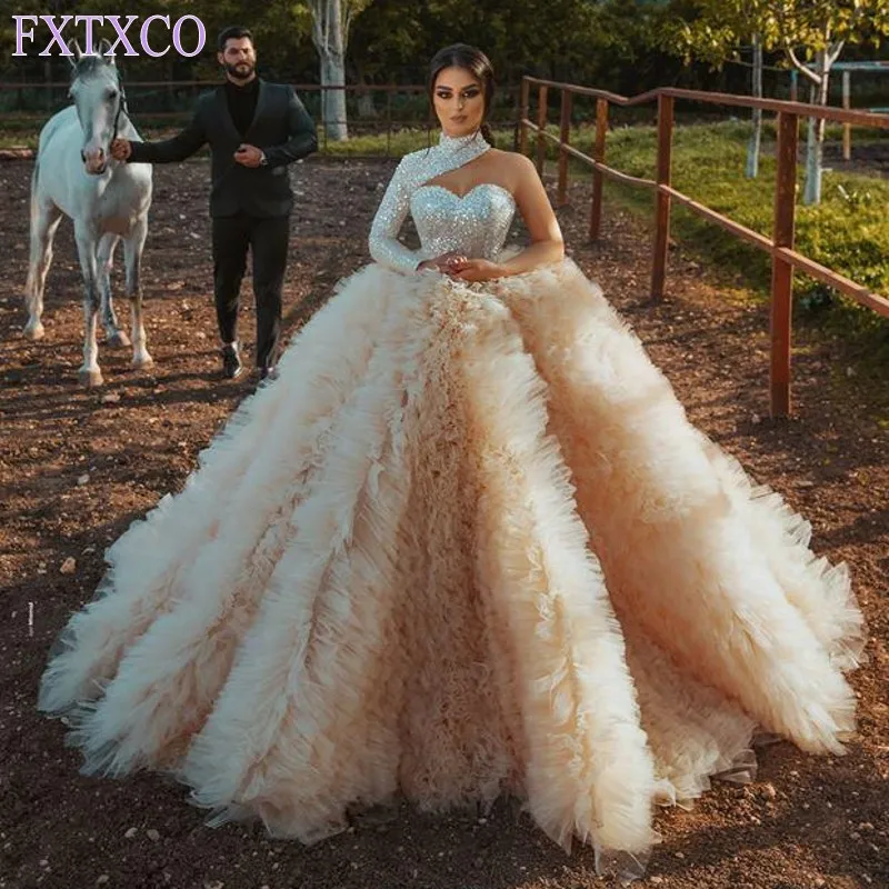 One Shoulder Wedding Dresses Sequined Long Sleeves Wedding Dress Plus Size Ball Gown Ruffles Tulle Bridal vestido de noiva
One Shoulder Wedding Dresses Sequined Long Sleeves Wedding Dress Plus Size Ball Gown Ruffles Tulle Bridal vestido de noiva