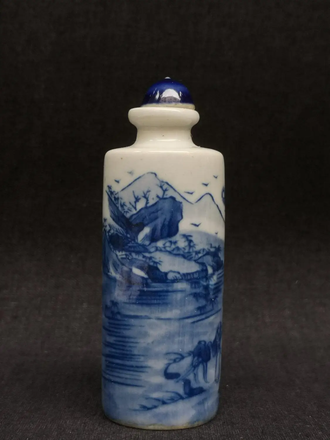 YIZHU CULTUER ART Collection Chinese Old blue-and-white Porcelain Landscape Figure Snuff Bottle Gift
YIZHU CULTUER ART Collection Chinese Old blue-and-white Porcelain Landscape Figure Snuff Bottle Gift