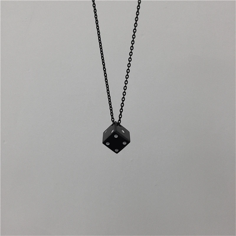 Trend Creative Retro Dark Fun Dice Hipster Net Red Necklace Men and Women Pendant Jewelry Wholesale
Trend Creative Retro Dark Fun Dice Hipster Net Red Necklace Men and Women Pendant Jewelry Wholesale