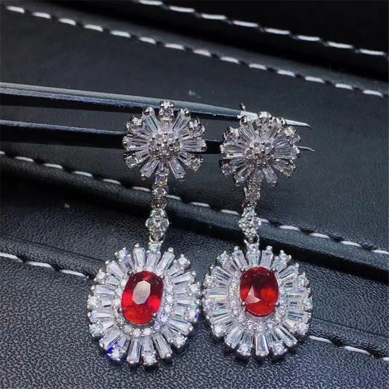 MDINA 925 Silver Ruby Drop Earrings for Party 5*7mm Ruby Dangler Classic Ruby Dangler for Party Birthday Gift for Girl
MDINA 925 Silver Ruby Drop Earrings for Party 5*7mm Ruby Dangler Classic Ruby Dangler for Party Birthday Gift for Girl