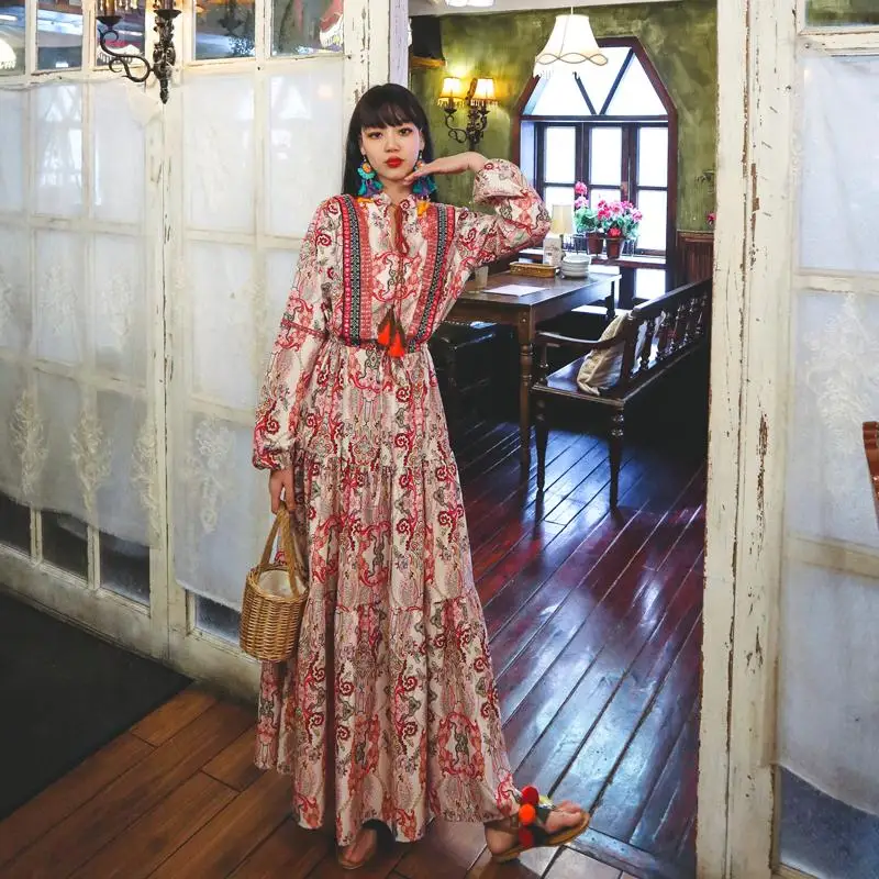 Make web celebrity in same national wind orientation posed loose holiday dress three color printing embroidery tassel
Make web celebrity in same national wind orientation posed loose holiday dress three color printing embroidery tassel