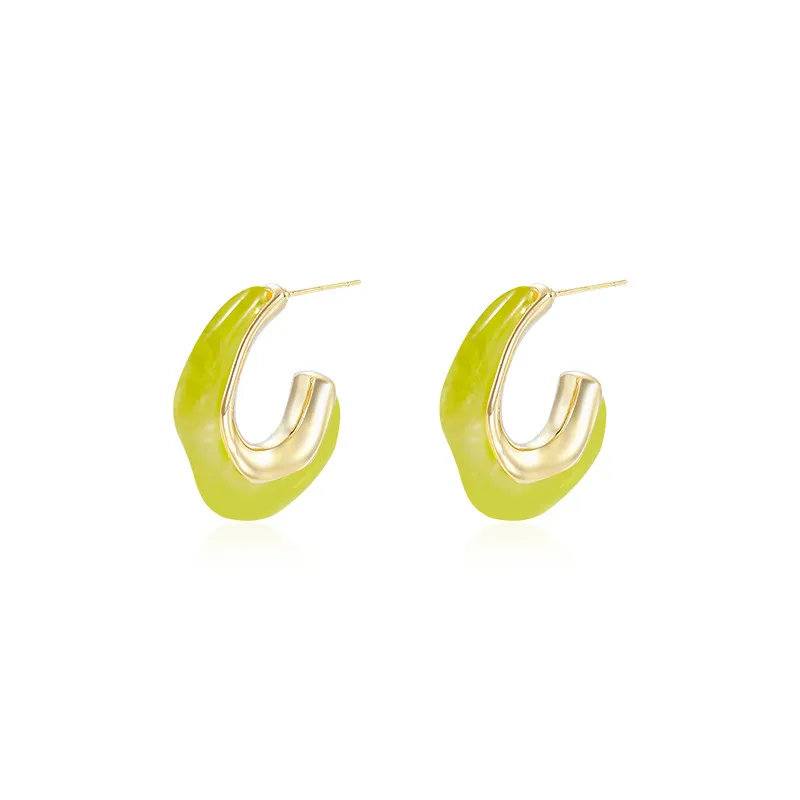 Design Sense Irregular Pearl Hoop Earrings For Woman 2021 New Korean Fashion Jewelry Unusual Accessories For Gothic Party Girls
Design Sense Irregular Pearl Hoop Earrings For Woman 2021 New Korean Fashion Jewelry Unusual Accessories For Gothic Party Girls