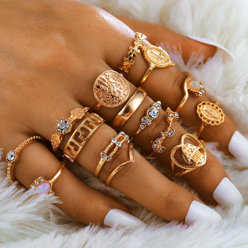 15Pcs/Set Bohemian Vintage Golden Metal Virgin Mary Heart Flower Kunkeli Cross Rhinestone Ring Set for Women's Party Jewelry
15Pcs/Set Bohemian Vintage Golden Metal Virgin Mary Heart Flower Kunkeli Cross Rhinestone Ring Set for Women's Party Jewelry