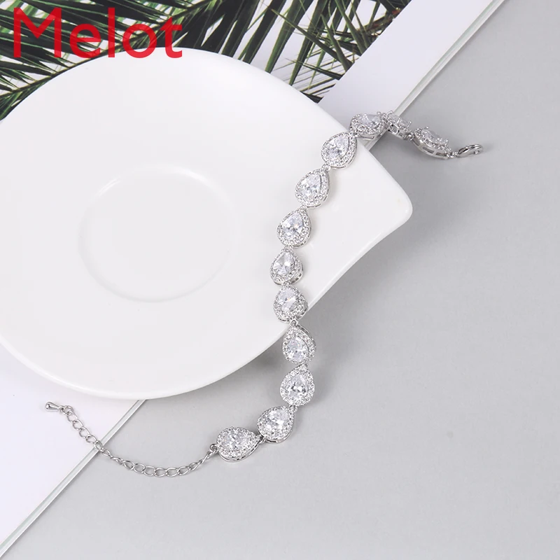 Youth Girl Zircon Bracelet High-End Fashion Clothing Matching Bracelet Personality Elegant Indie Pop Style and Compact Bracelet
Youth Girl Zircon Bracelet High-End Fashion Clothing Matching Bracelet Personality Elegant Indie Pop Style and Compact Bracelet