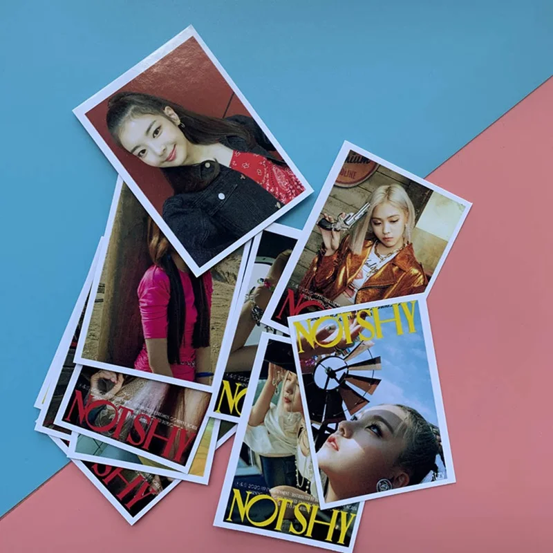16PCS/Set Kpop ITZY Group Album Not Shy Photo Card Peripheral Card LOMO Card Poster HD Photocard Fans Gift
16PCS/Set Kpop ITZY Group Album Not Shy Photo Card Peripheral Card LOMO Card Poster HD Photocard Fans Gift