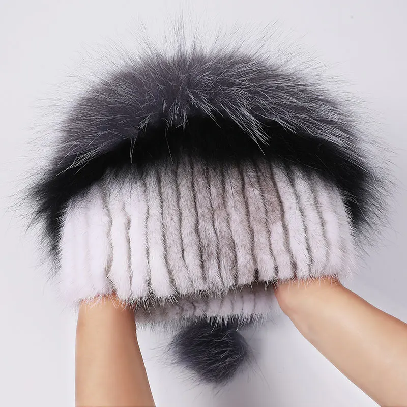 Warm Real Mink Fur Women's Cap Fashion Stripe Hat With Genuine Fox Fur Ball Pompom Female Winter Real Fur Caps Knitting Mink Hat
Warm Real Mink Fur Women's Cap Fashion Stripe Hat With Genuine Fox Fur Ball Pompom Female Winter Real Fur Caps Knitting Mink Hat