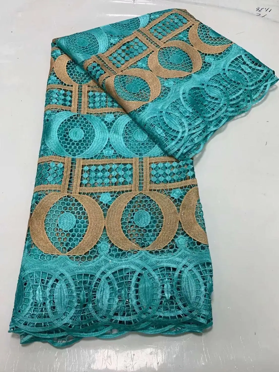 

(5yards/pc) high grade Swiss voile lace fancy fully embroidered African cotton lace fabric with stones for party dress FW913